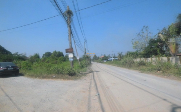 ขายที่ดินเปล่า เนื้อที่ 198ตรว. ถมแล้ว