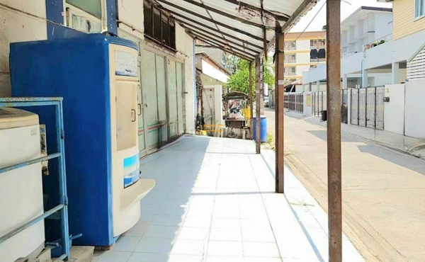 ขาย อพาร์ทเม้นท์ 5 ชั้น เพชรเกษม 79 ถูก! ต่ำกว่าประเมิน