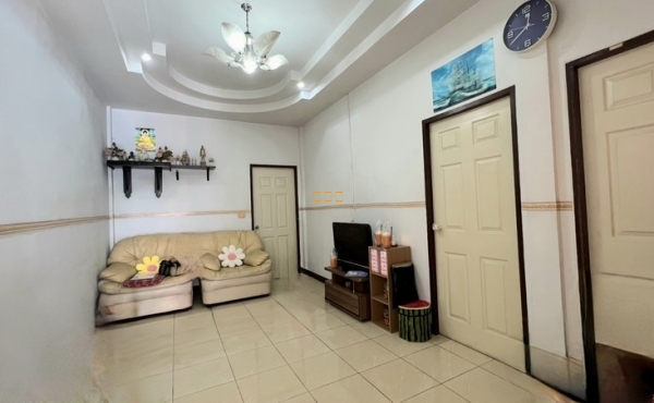 หมู่บ้านนิราวิลล์ (เอกชัย-โพธิ์แจ้) เฟส 1 ทาวน์เฮาส์ 1 ชั้น 19 ตร.ว.