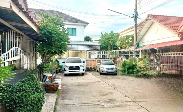 ขายทาวน์เฮาส์ 1ชั้น 25 ตรว.  ทรัพย์สมบูรณ์สุขเจริญ2 ราคาถูก