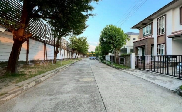 ขายบ้านเดี่ยว ม.คาซ่าเพรสโต้ บางขุนเทียน เนื้อที่ 70 ตรว. ทำเลดี ถูก!