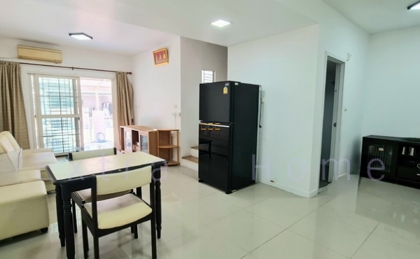 ขายทาวน์เฮาส์ 2ชั้น พฤกษา84/2 เนื้อที่ 17.5 ตรว.  ติดถนนเมน 