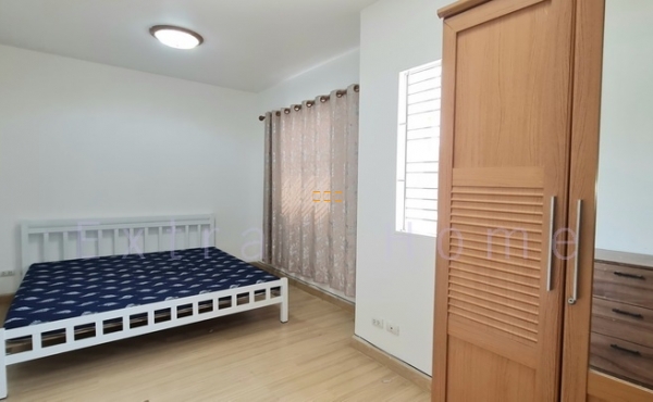 ขายทาวน์เฮาส์ 2ชั้น พฤกษา84/2 เนื้อที่ 17.5 ตรว.  ติดถนนเมน 